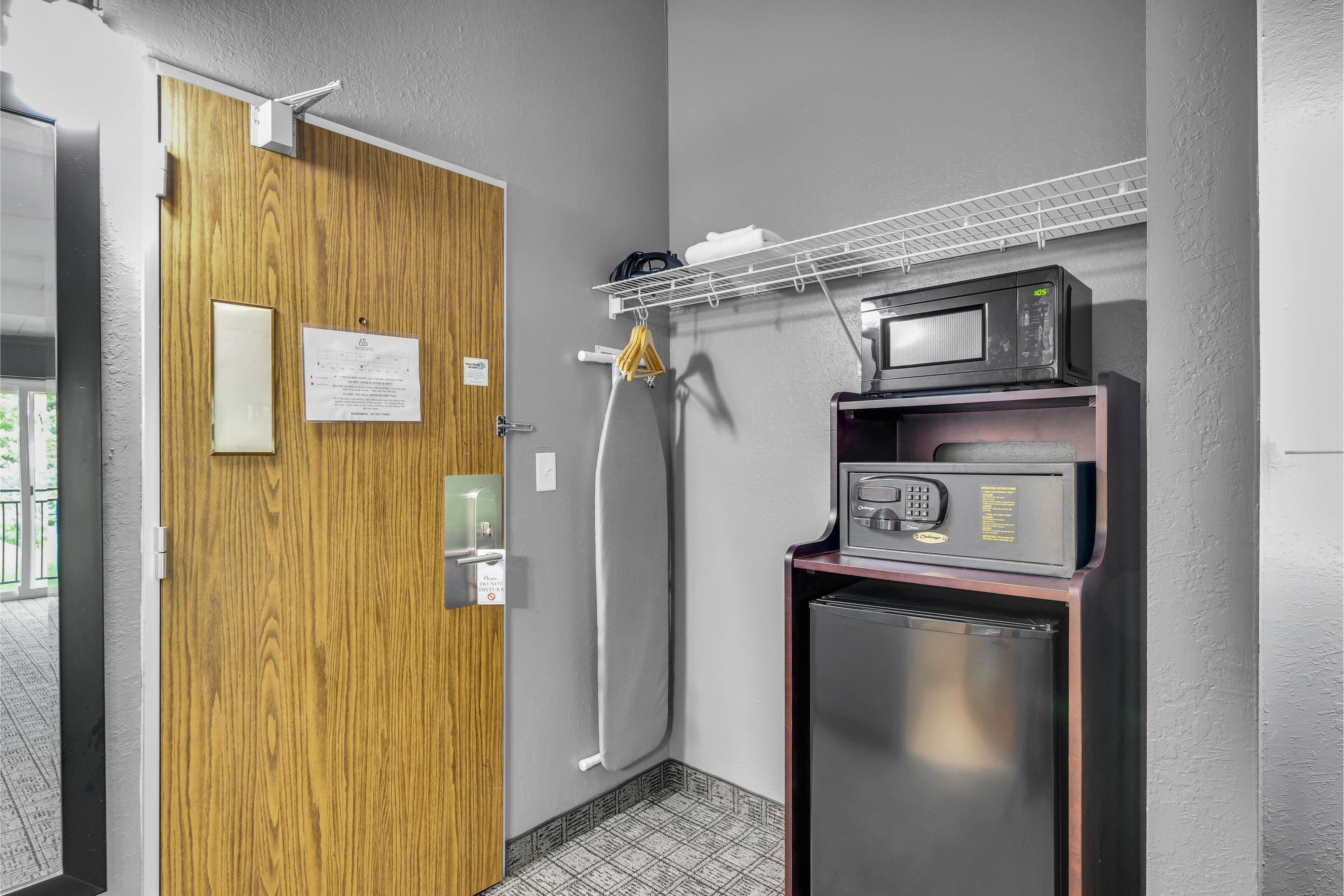 Red Lion Inn & Suites Urbana 5/60