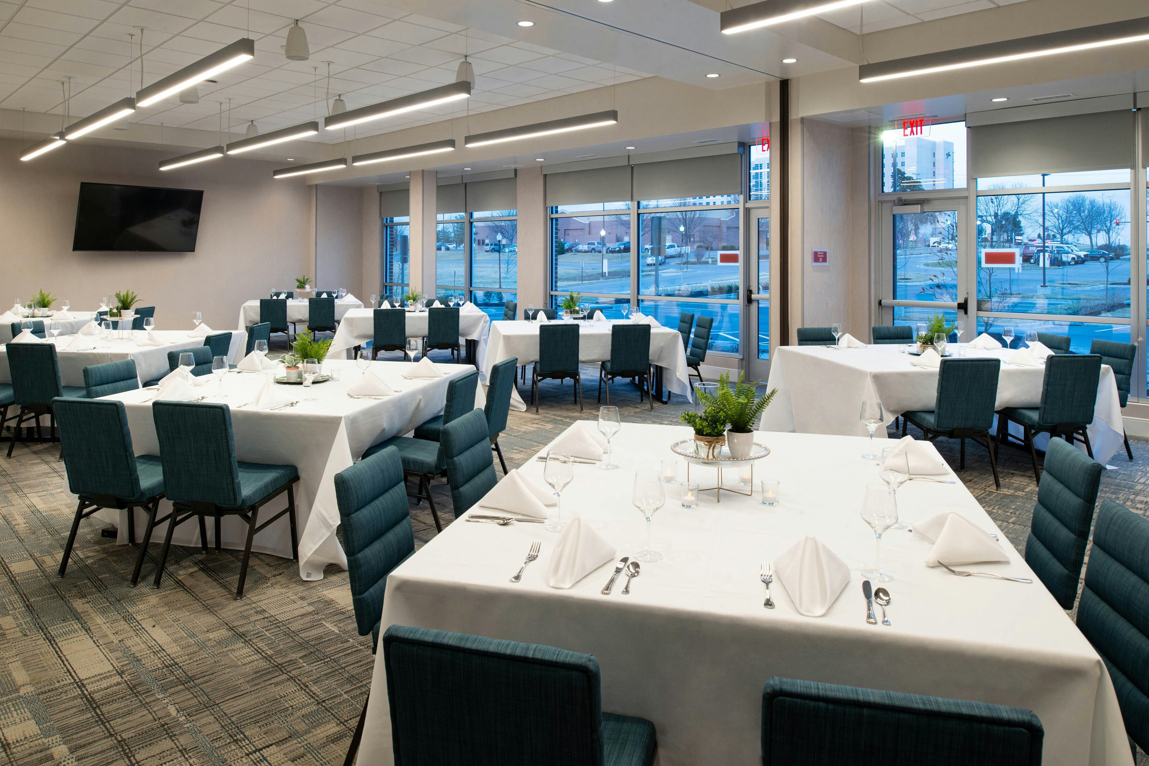 Four Points by Sheraton Kansas City Olathe 10/14