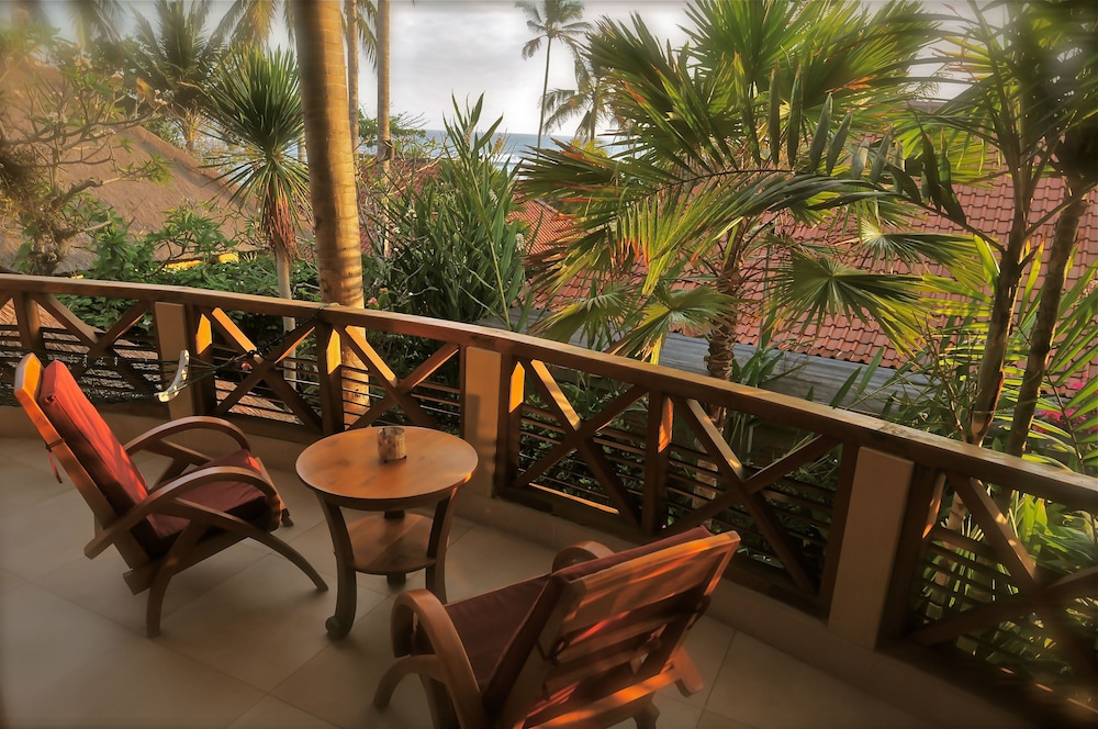 Puri Dajuma Beach Eco Resort & Spa 63/75