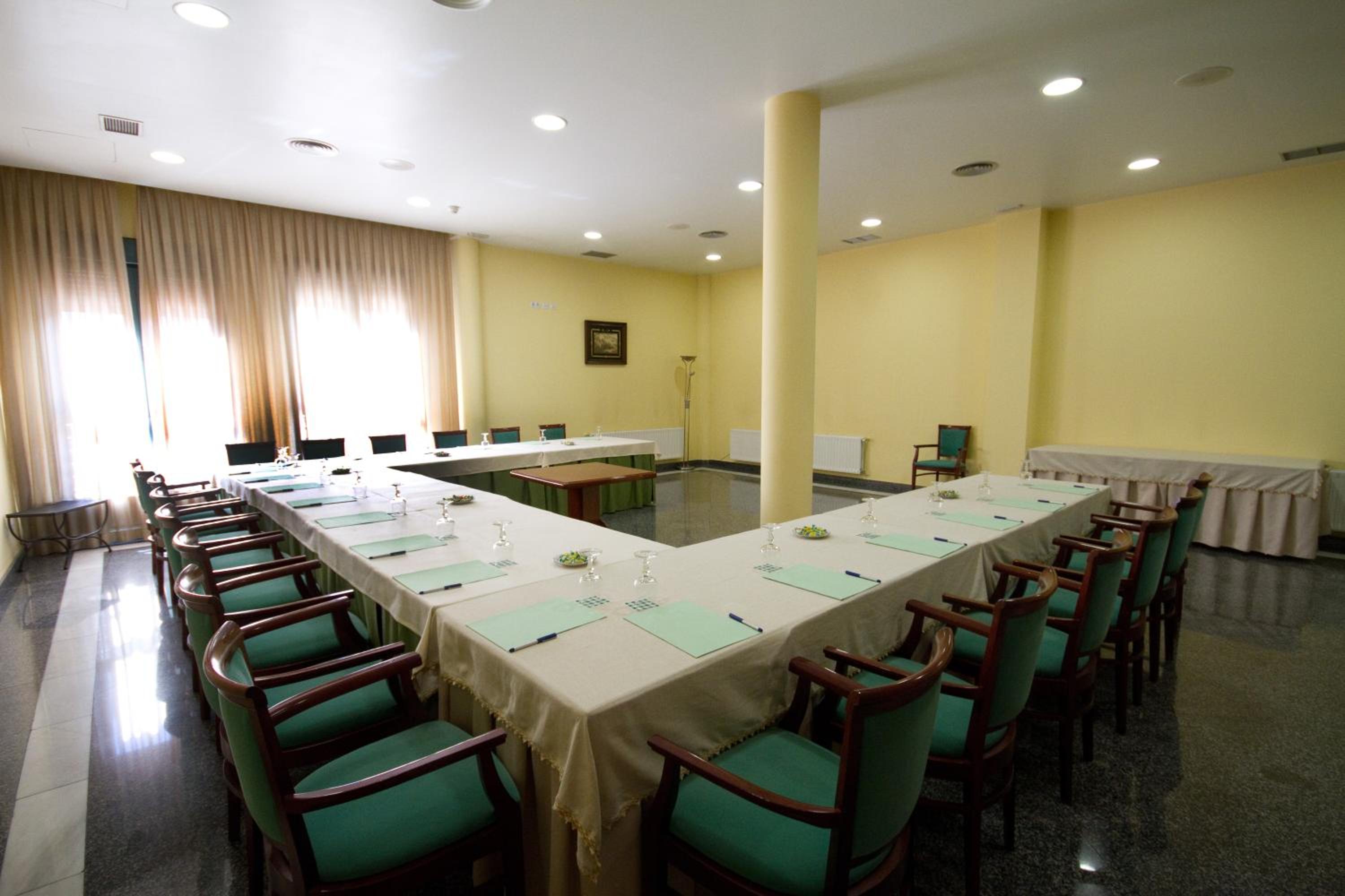 Hotel Los 5 Pinos 32/38