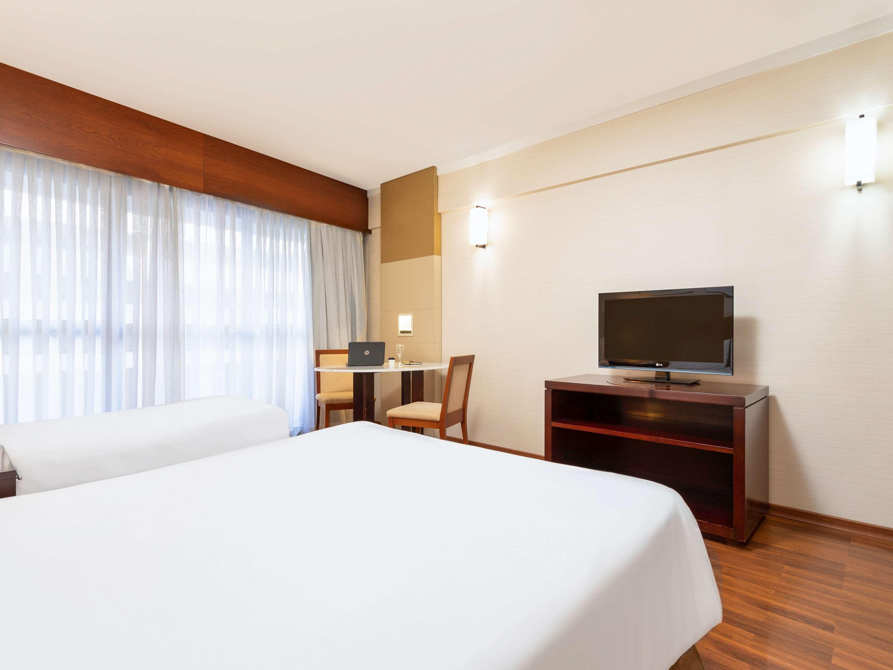 APARTMENT, SINGLE BED, QUEEN BED