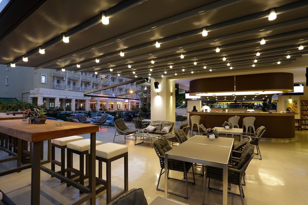 Aurasia Design Hotel 58/70