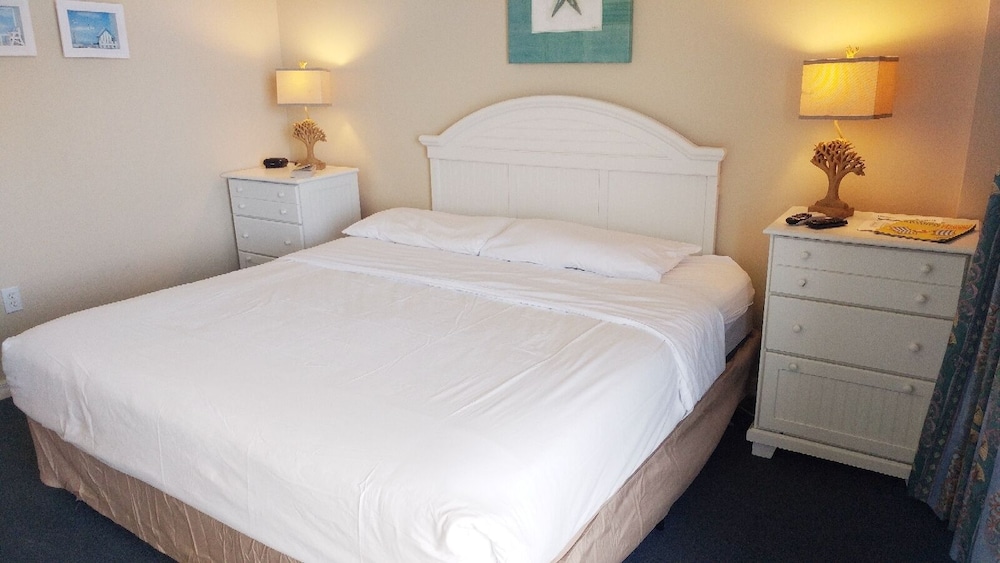 Lover's Key Resort by Check-In Vacation Rentals 23/70