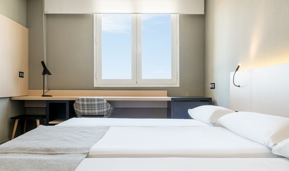 Hotel Las Lomas 5/50