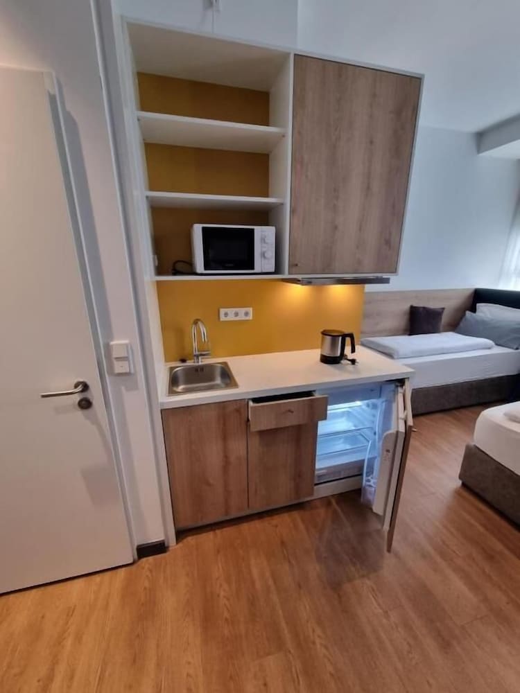Roomingtons Munich Airport 6/46
