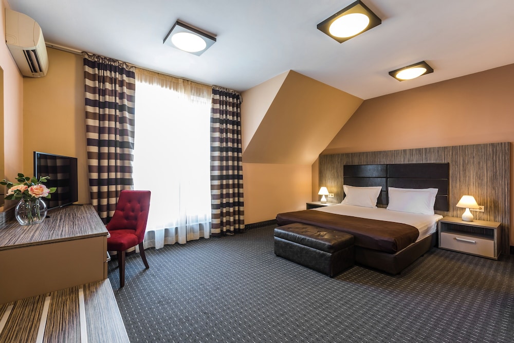 Plaza Hotel Plovdiv 22/68