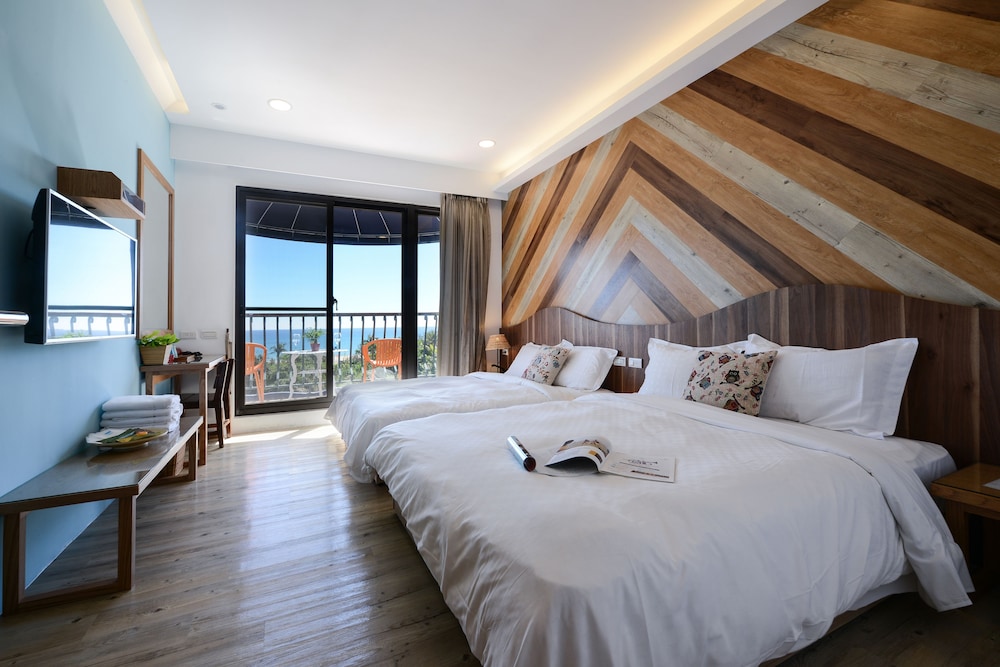ROOM, QUADRUPLE, SEA VIEW