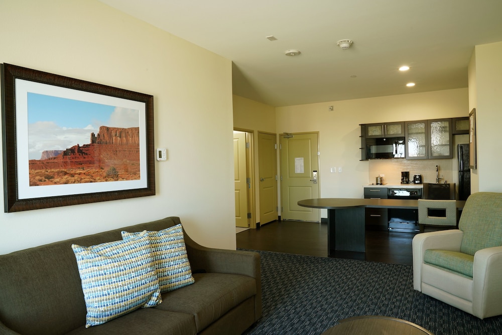 Candlewood Suites Plano North 31/44