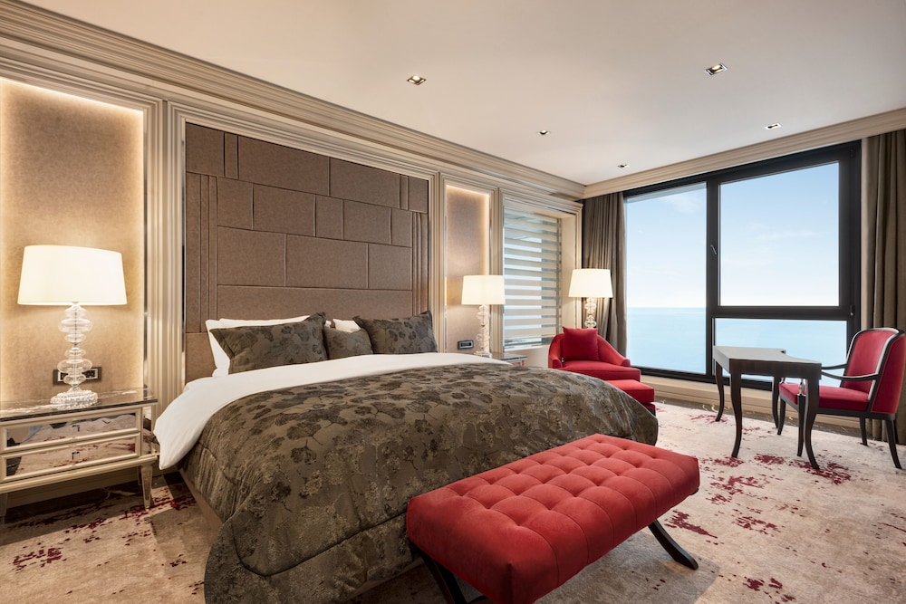 Ramada by Wyndham Rize Findikli 7/24