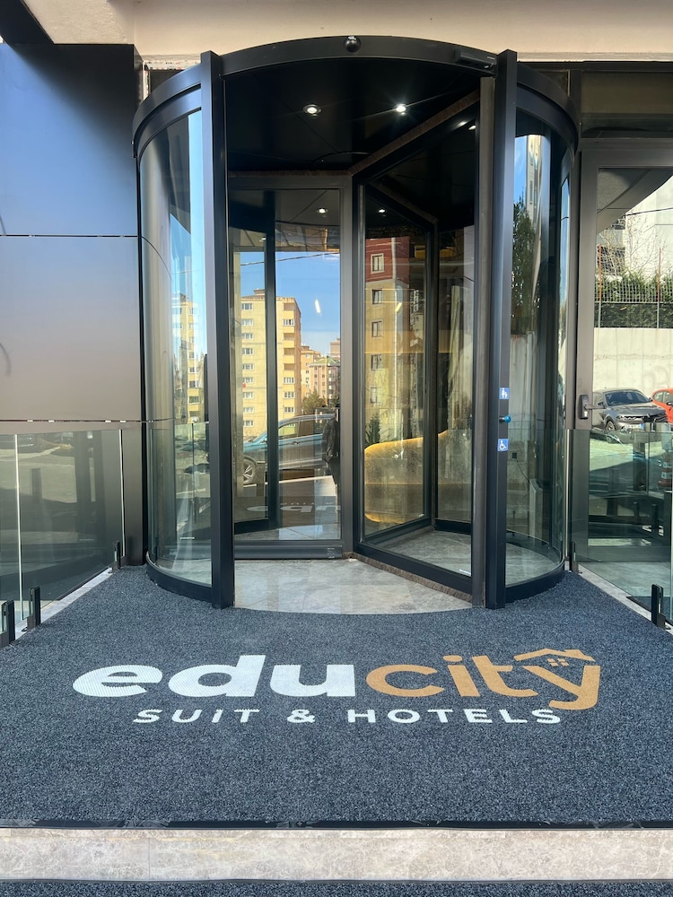 Educity Suit & Hotels 40/50