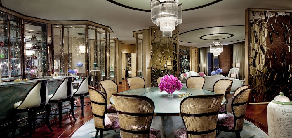 The Ritz Carlton Shanghai Pudong 46/68