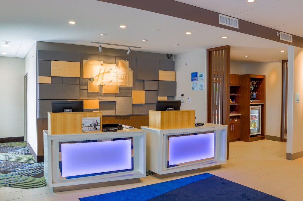 Holiday Inn Express And Suites Detroit Northwest Livonia 6/41