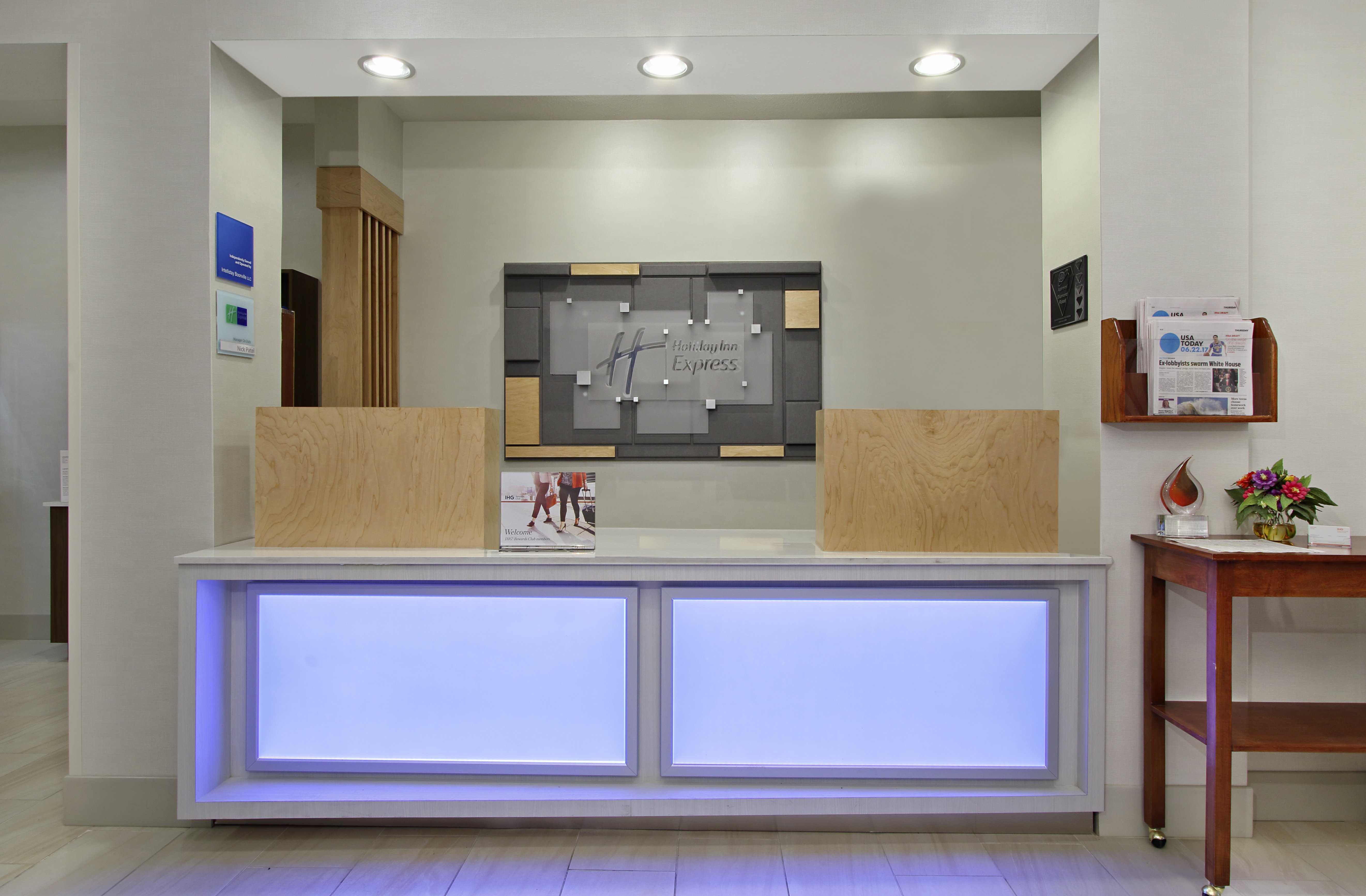 Holiday Inn Express Boonville 8/50