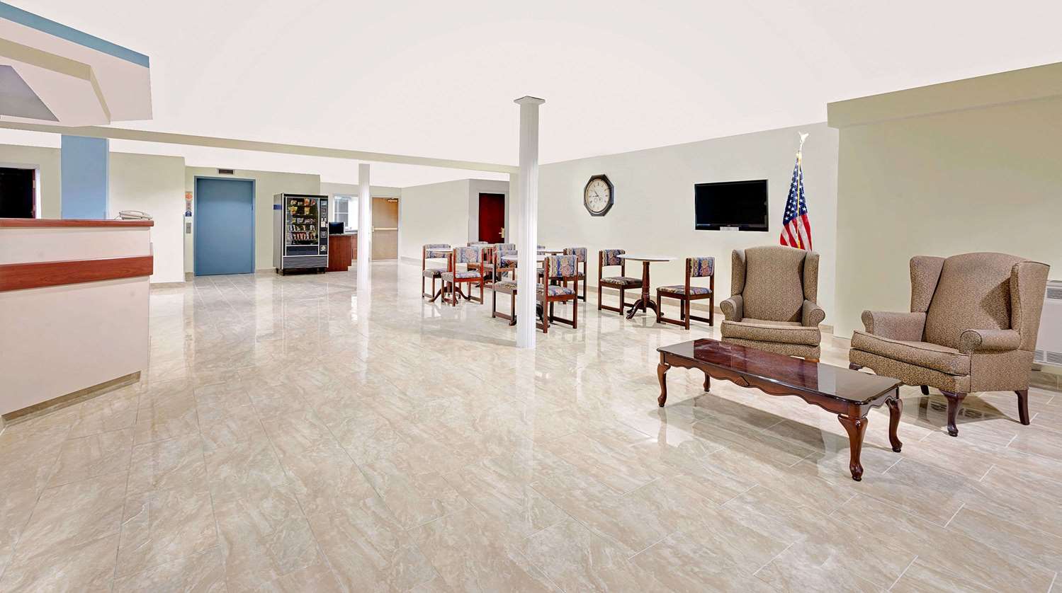 Microtel Inn & Suites by Wyndham Hagerstown 14/18