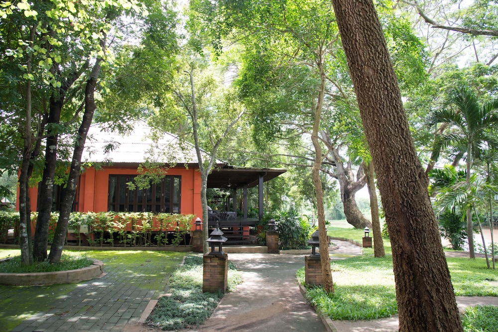 Baan Namping Riverside Village Chiang Mai 37/44
