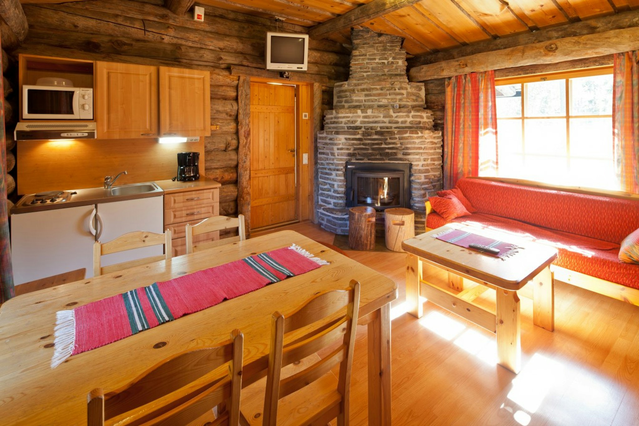 Lapland Hotels Luostotunturi 15/23