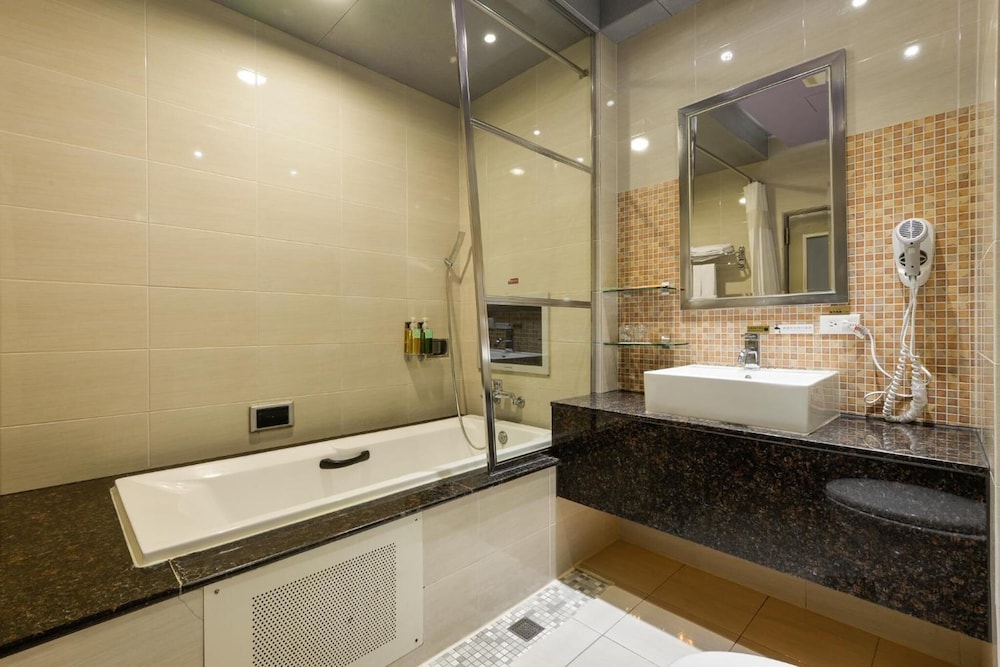 R7 Eco Hotel 27/33