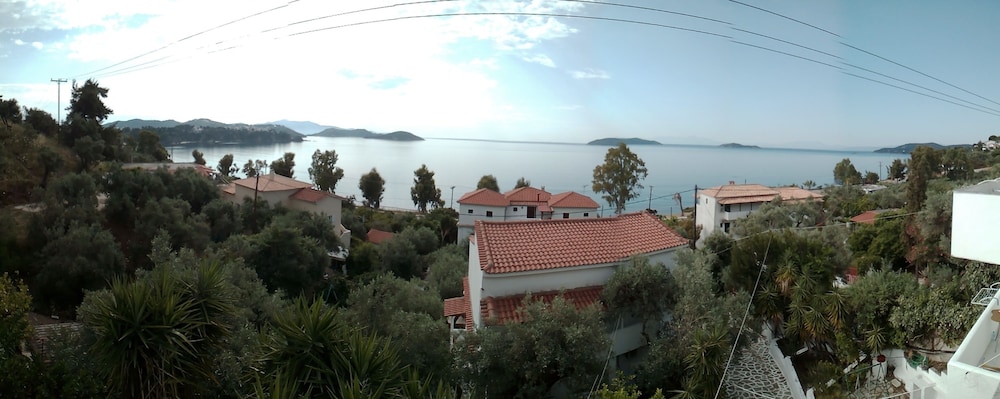 Azalea View Skiathos Studios 6/73