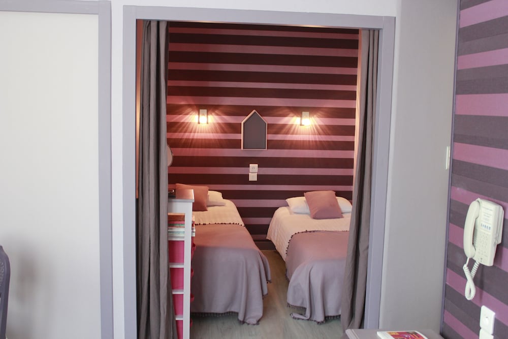 INTER-HOTEL LE SAINT PIERRE 28/50