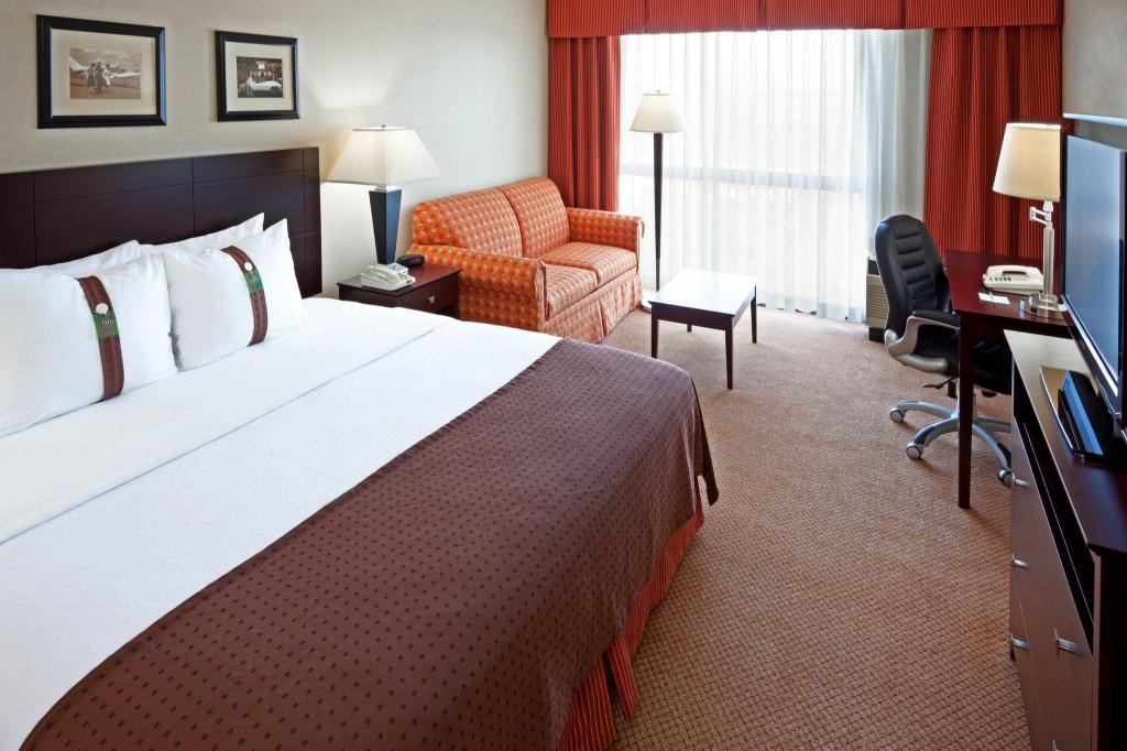 Leisure, King Bed