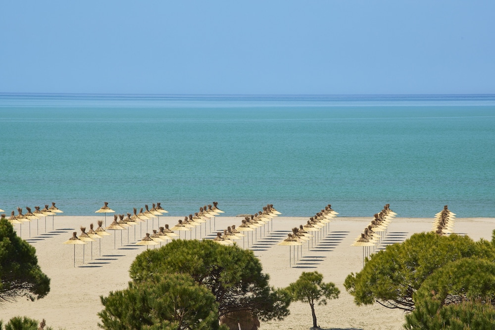MELIA DURRES ALBANIA 44/50