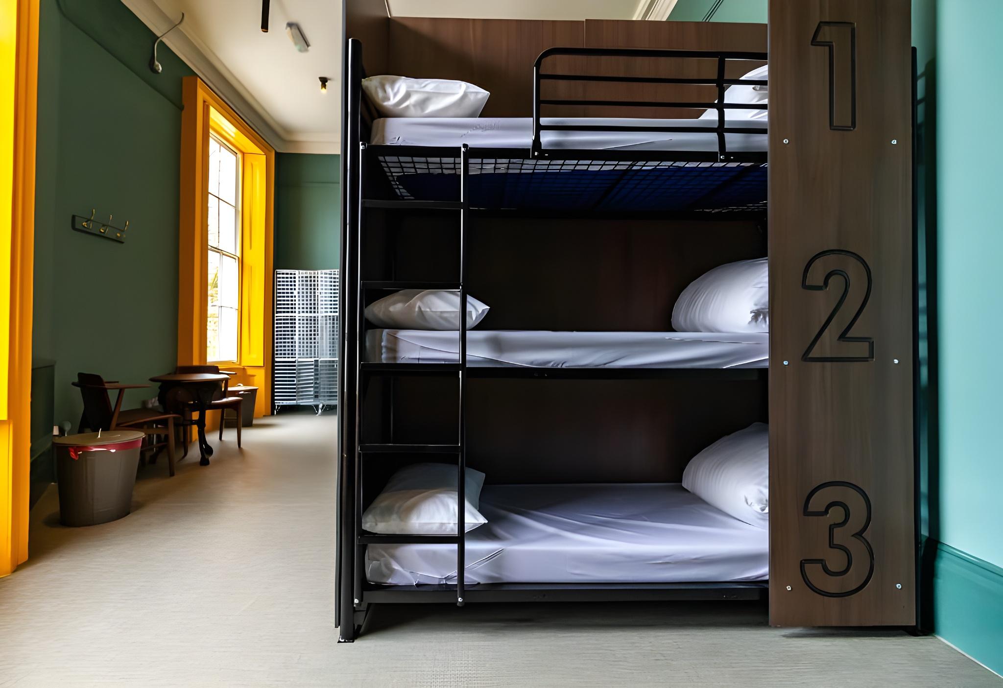 Private, 9 Beds, Shared Bathroom