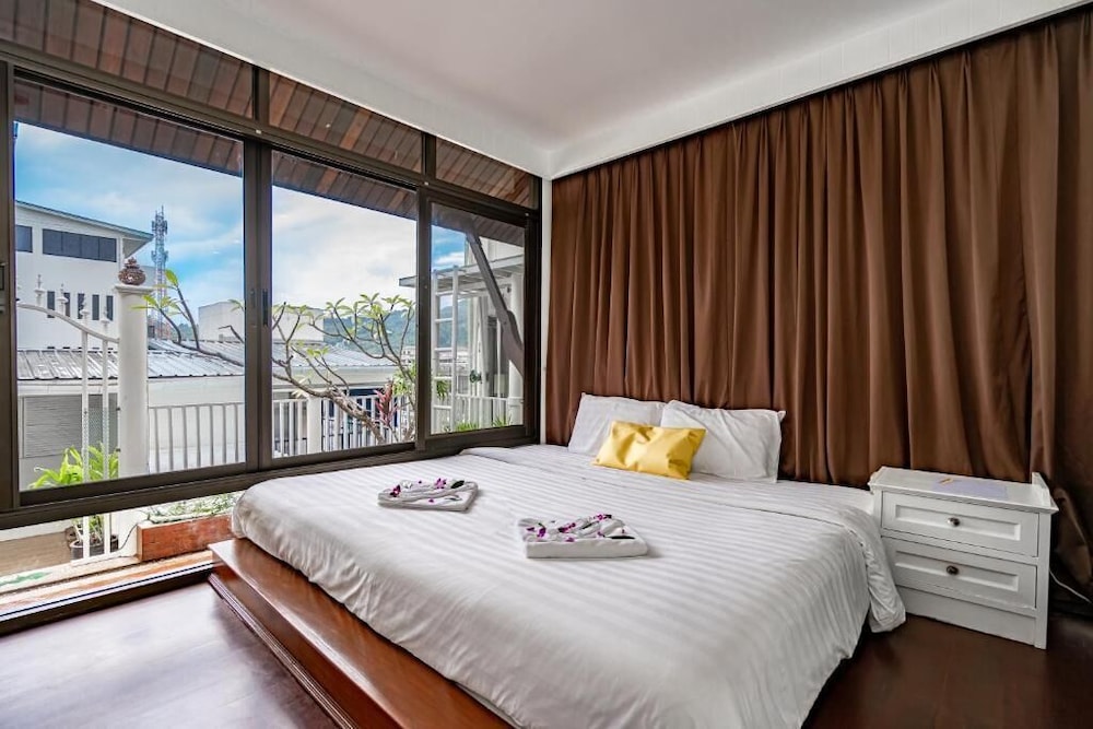 PENTHOUSE, TERRACE