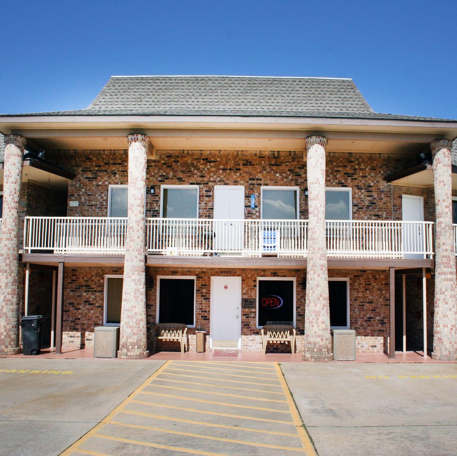 Lakeview Hotel 5/32