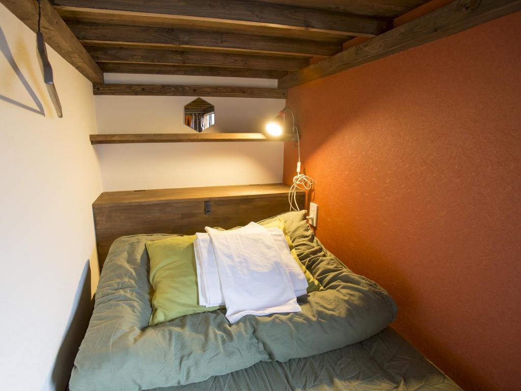 Ladies, Bunk Bed