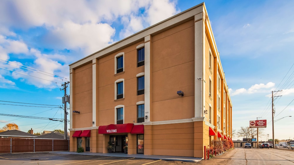 Best Western Plus O'Hare International South Hotel 1/31