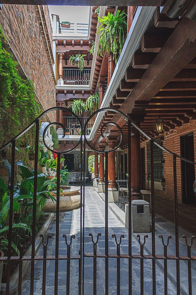 Casa Mia Hotel 55/57