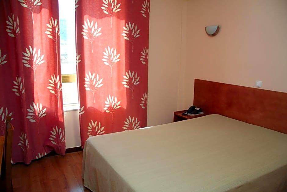 Imperio Hotel 12/56