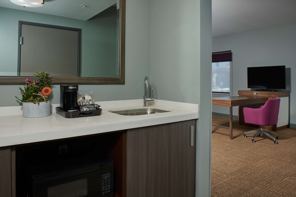Hampton Inn Sherwood Portland 24/26