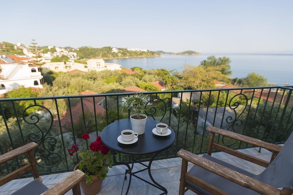 Nimfi Hotel, Skiathos 40/50