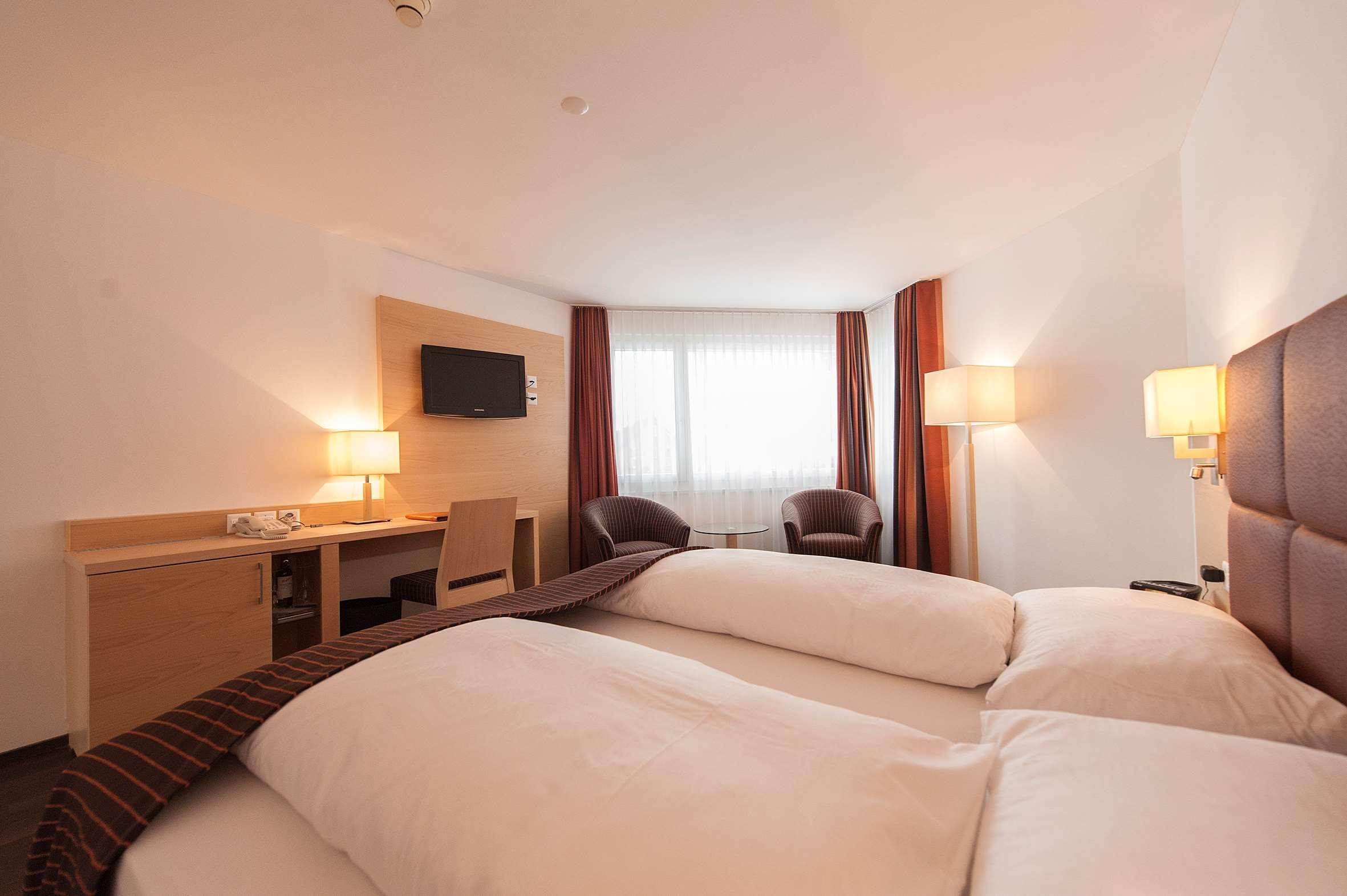 غرفة كومفورت بسرير مزدوج، TOP SeminarHotel am Aegerisee 2/4