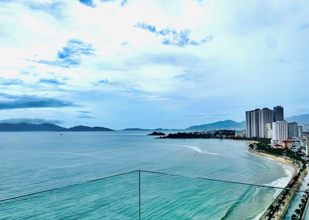 Lenid Nha Trang Hotel 54/66