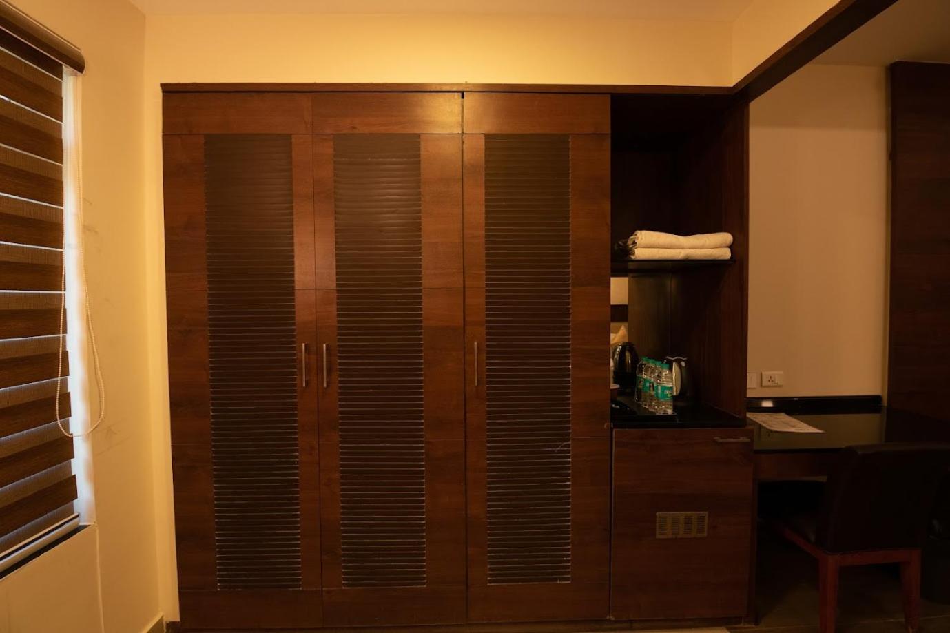 HOTEL HIGH POINT 10/53