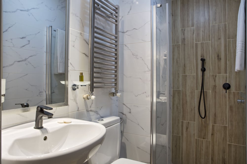 Zeus Essence Bucharest, Trademark Collection by Wyndham 12/65