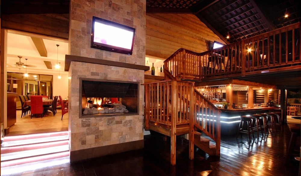 Hotel Ladera 8/50