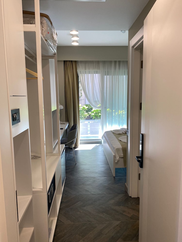 Kuca Otel Urla 24/47