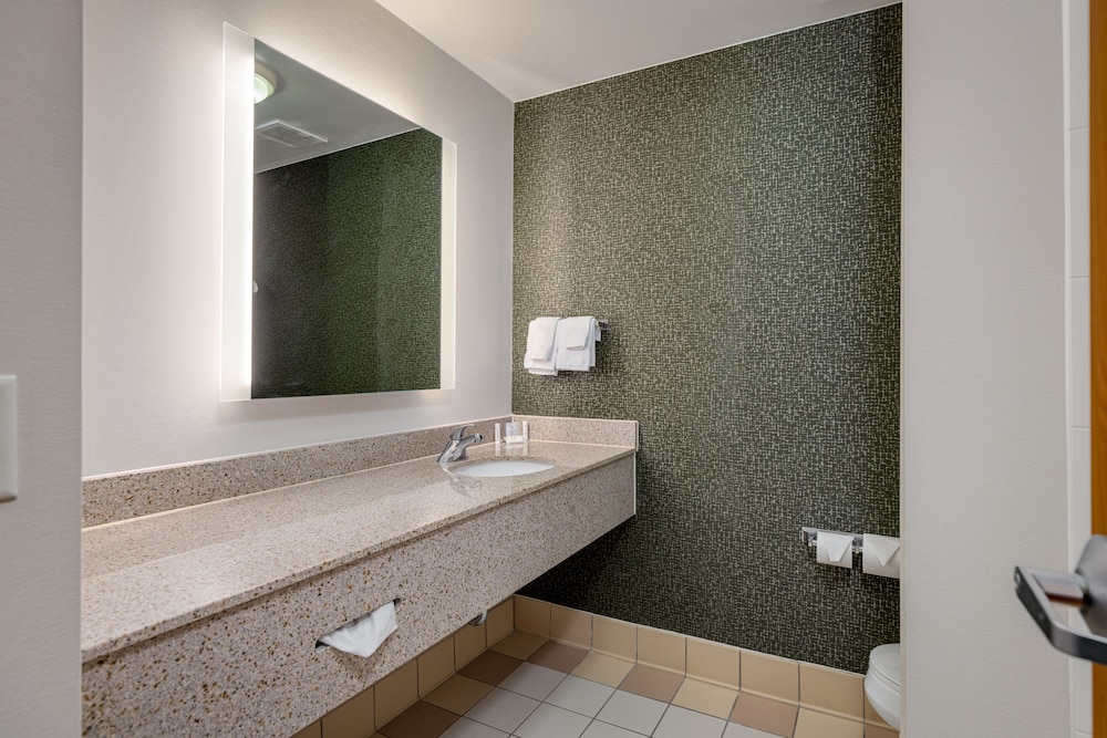 Fairfield Inn And Suites By Marriott Lawton 21/64
