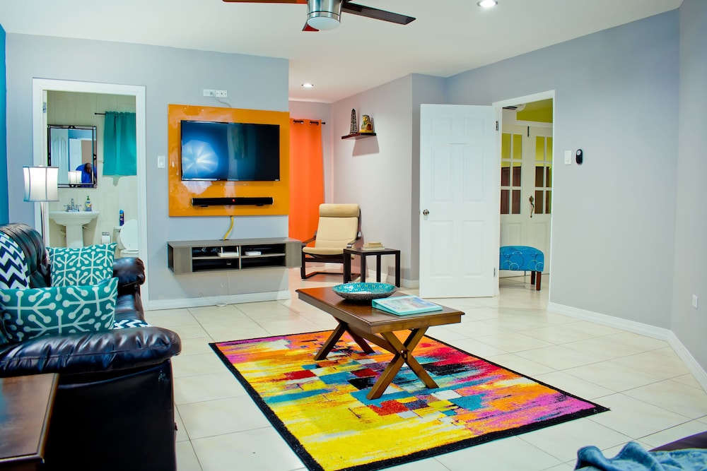 Casa Clayton At Donhead - New Kingston 32/50