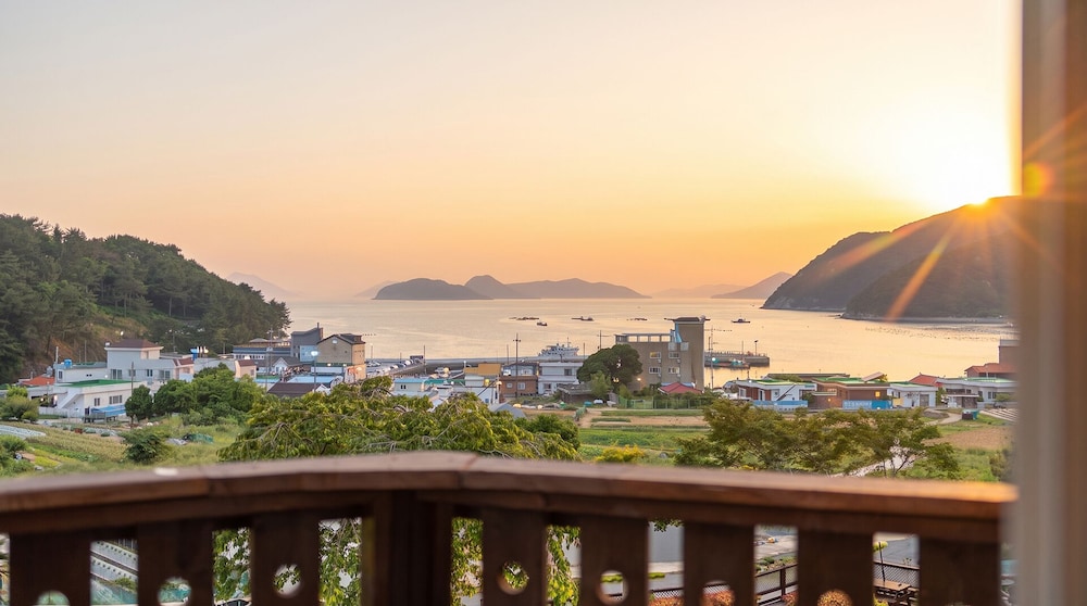 Geoje Gaonara Pension 43/50