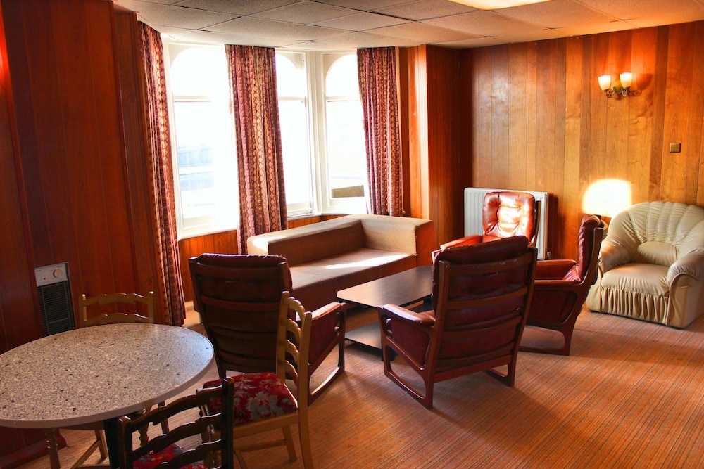 Headlands Hotel 34/50