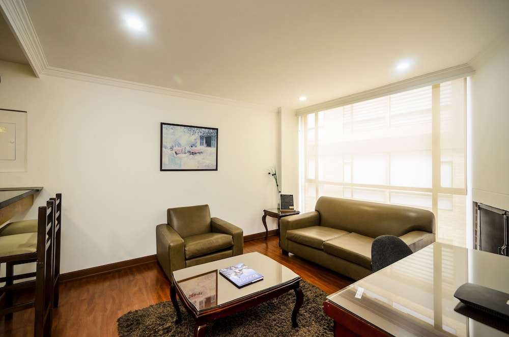 Travelers Apartamentos Y Suites Fontana Plaza 27/47