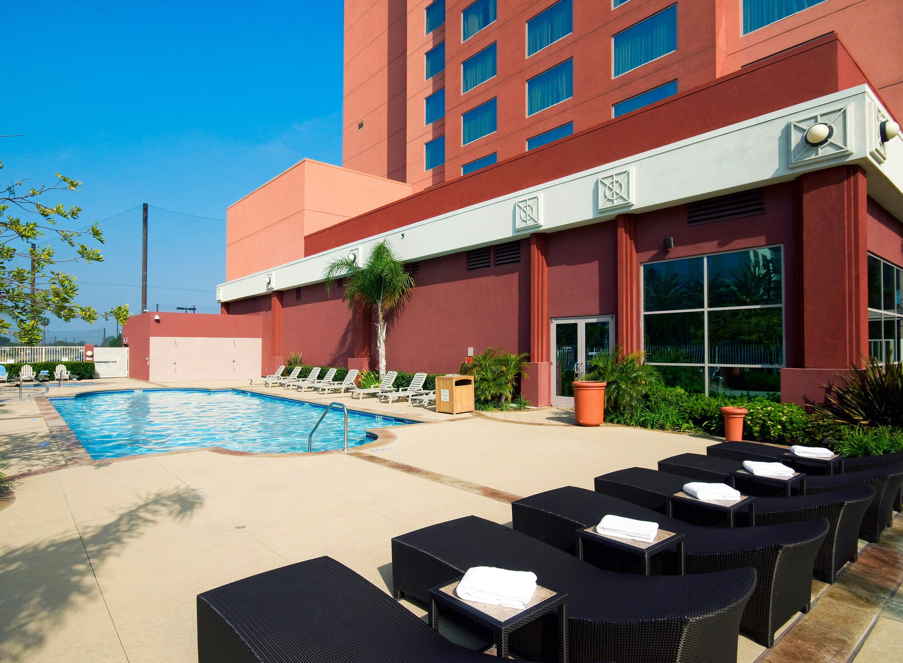 Embassy Suites By Hilton Anaheim South in GARDEN GROVE - CA