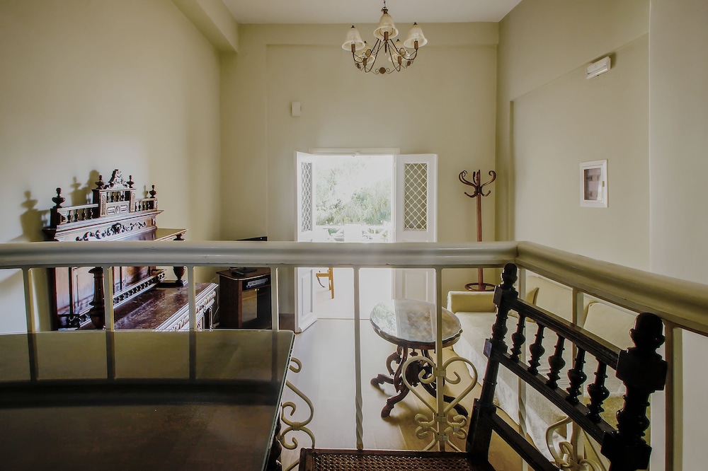 Emilia Luxury Apartments photo4