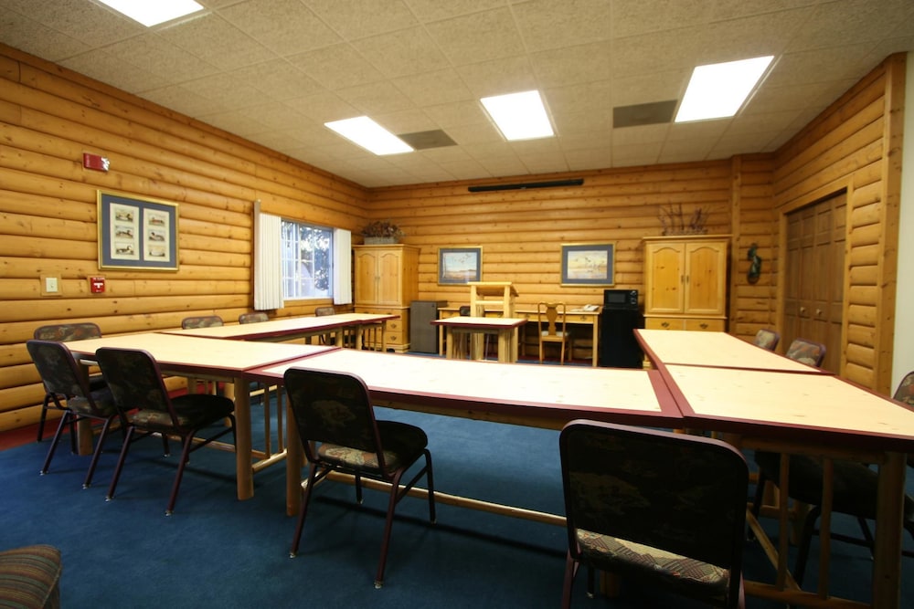 Best Western Dodgeville Inn & Suites 35/38