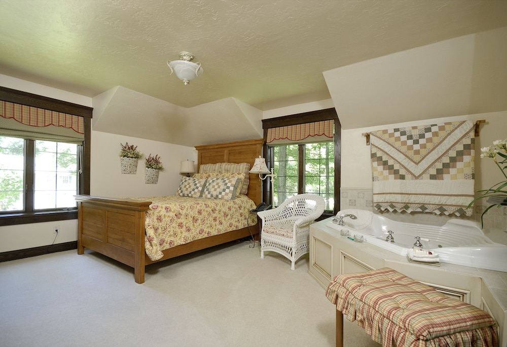 The Roost Bed and Breakfast 5/40