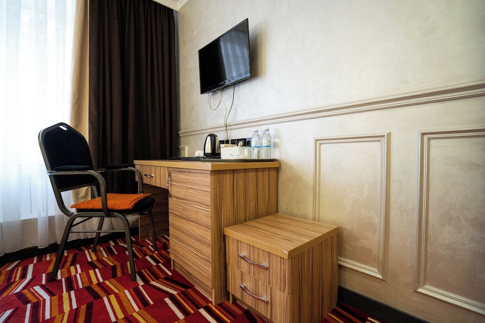 Mildom City Hotel 24/26